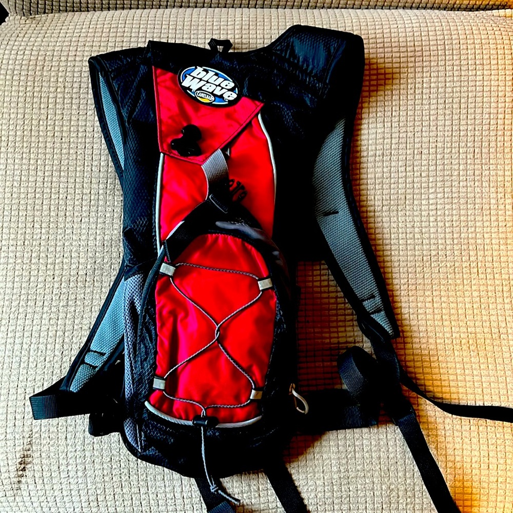 Camelbak blue wave